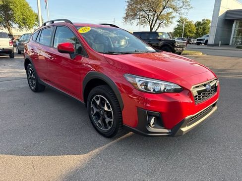 Used 2020 Subaru Crosstrek 2.0i Premium w/ Moonroof Package 1 AWD/4WD image 9