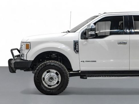 Used 2022 Ford F350 Lariat w/ Lariat Ultimate Package image 11