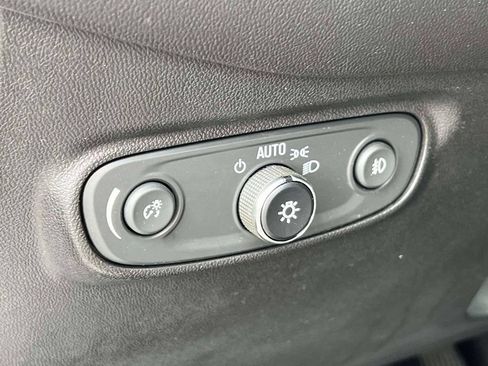 Used 2019 Chevrolet Equinox Premier AWD/4WD image 21