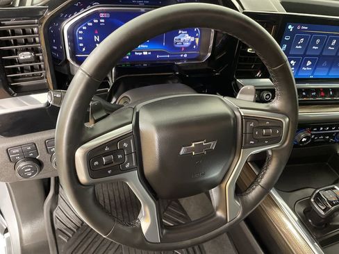 Used 2024 Chevrolet Silverado 1500 LT Trail Boss image 21