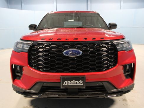 New 2026 Ford Explorer ST-Line w/ ST-Line Street Pack image 24
