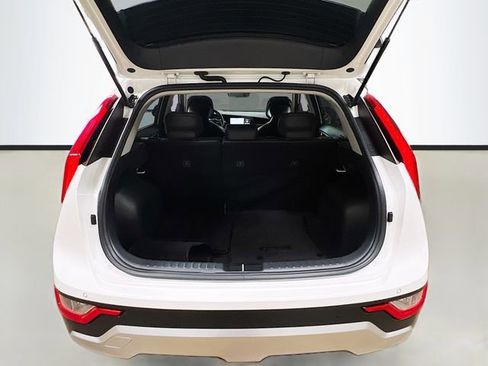 Certified 2023 Kia Niro EX FWD image 27