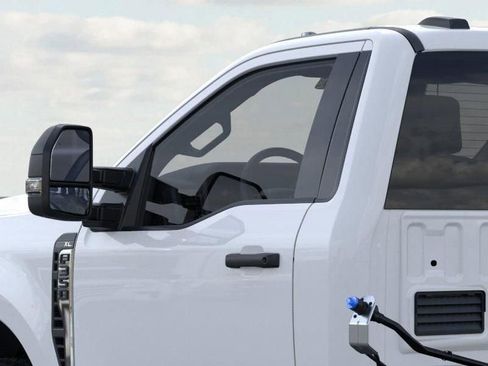 New 2025 Ford F350 XL w/ XL Chrome Package image 20