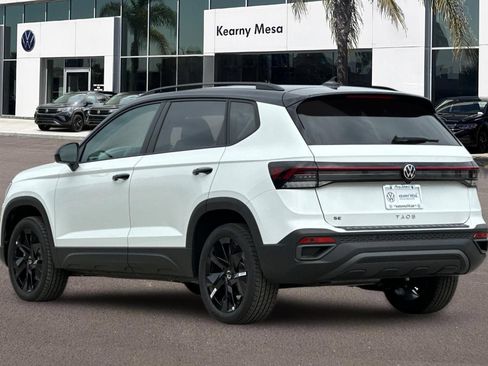 New 2026 Volkswagen Taos SE FWD image 6
