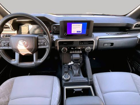 Certified 2026 Toyota Tacoma SR5 AWD/4WD image 14