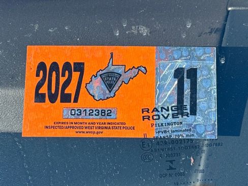 Used 2020 Land Rover Range Rover HSE image 25