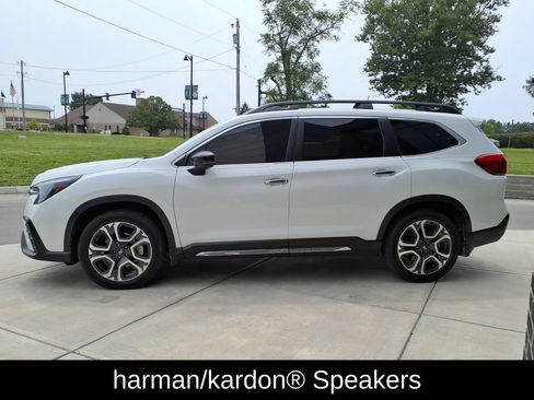 Used 2024 Subaru Ascent Touring AWD/4WD image 4