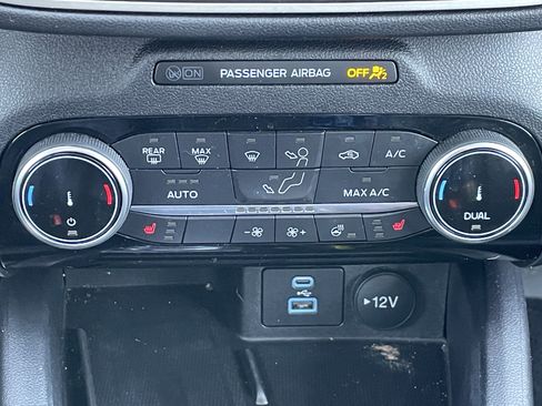 Used 2022 Ford Escape SEL w/ Technology Package image 27