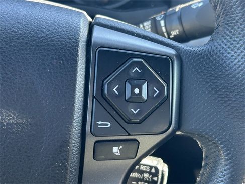 Certified 2021 Toyota Tacoma TRD Off-Road image 38