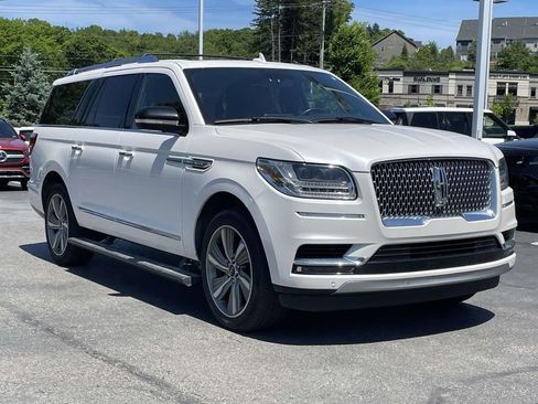 Used 2018 Lincoln Navigator L Reserve AWD/4WD image 3