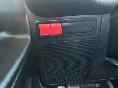 Used 2018 Jeep Wrangler Unlimited Rubicon image 34