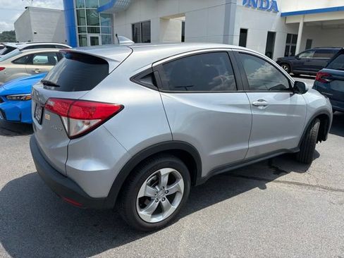 Used 2022 Honda HR-V LX image 7