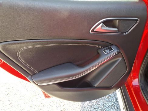 Used 2018 Mercedes-Benz GLA 250 4MATIC image 15