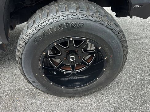 Used 2018 RAM 1500 Express w/ Express Value Package image 26