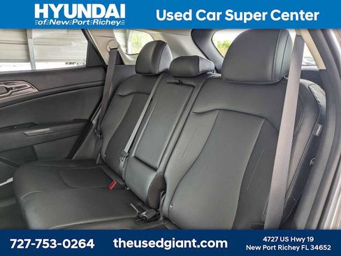 Used 2025 Kia Sportage EX image 14