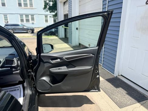 Used 2015 Honda Fit LX image 39