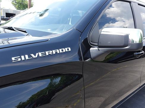 Used 2024 Chevrolet Silverado 1500 LT AWD/4WD image 9