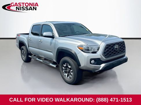 Used 2022 Toyota Tacoma TRD Off-Road w/ Technology Package AWD/4WD image 1