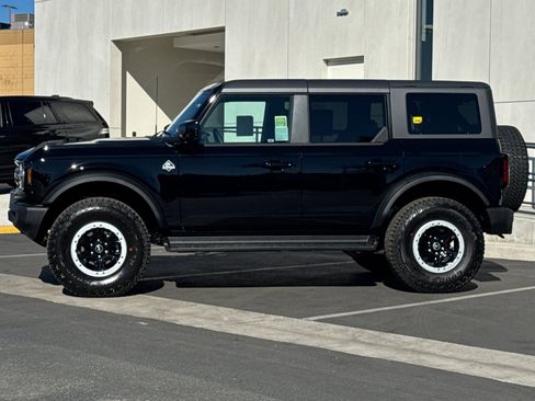 New 2025 Ford Bronco Outer Banks w/ Sasquatch Package image 6