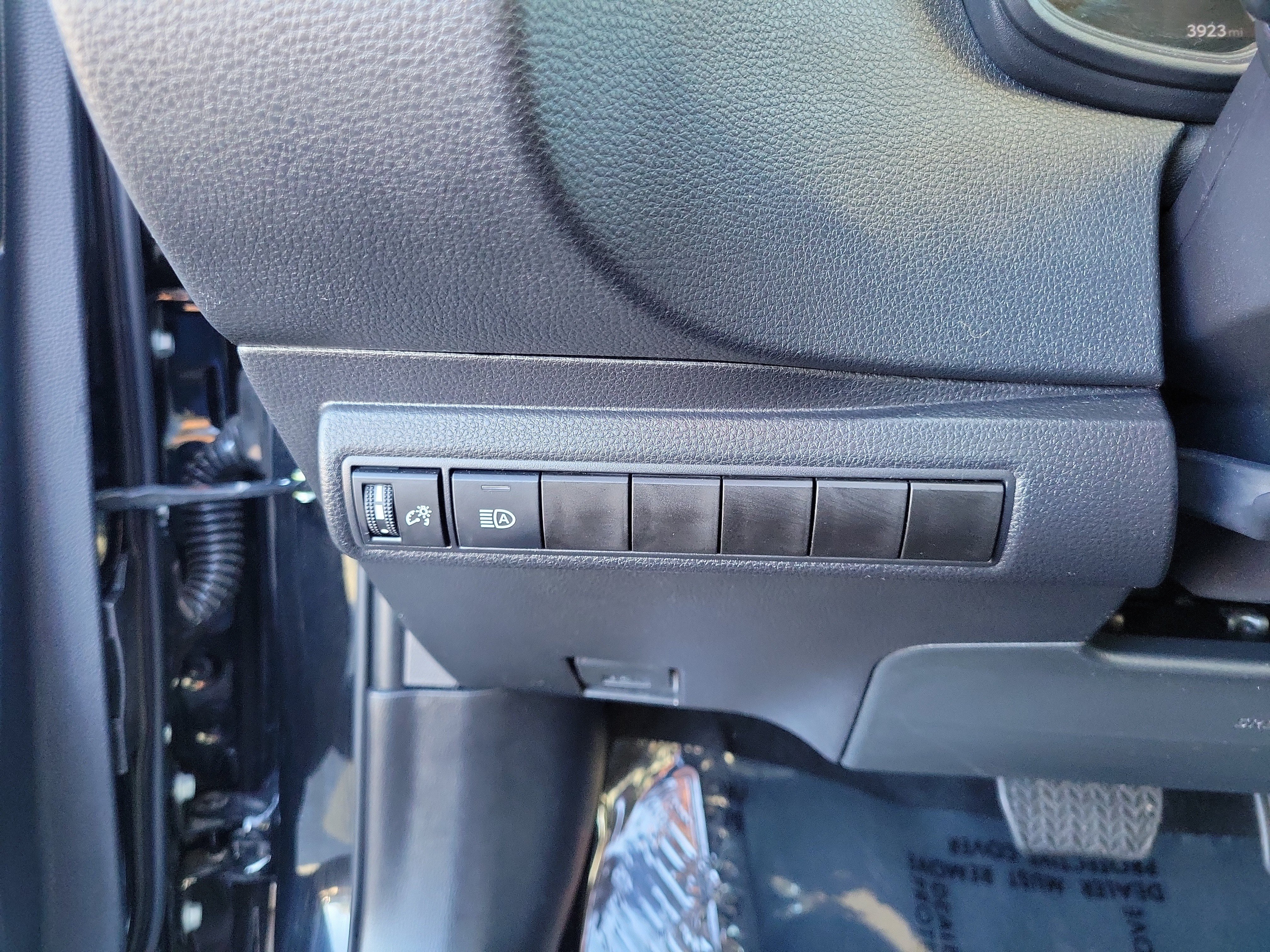 Used 2026 Toyota Corolla LE FWD image 20