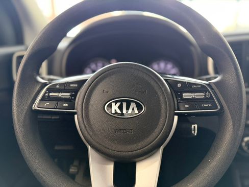 Used 2020 Kia Sportage LX FWD image 18