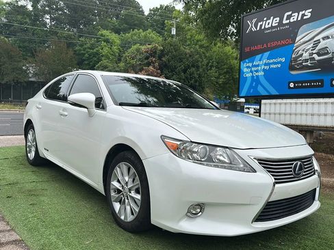 Used 2015 Lexus ES 300h w/ Navigation System Package FWD image 1