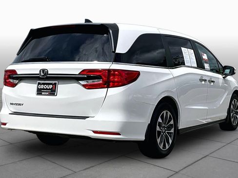 Used 2024 Honda Odyssey EX-L image 12