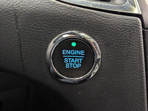 Used 2020 Ford Edge ST image 31