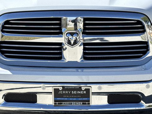 Used 2019 RAM 1500 Big Horn image 9