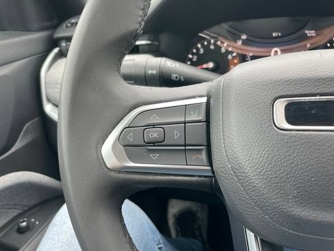 Used 2024 Jeep Compass Latitude AWD/4WD image 19