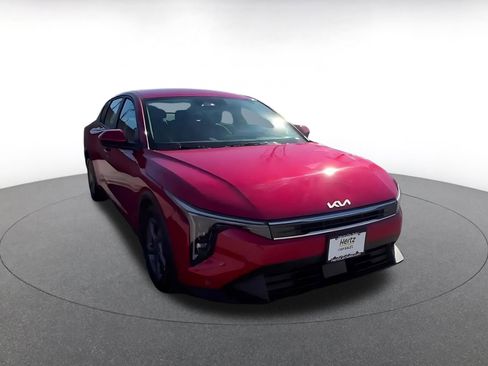Used 2025 Kia K4 LXS image 9