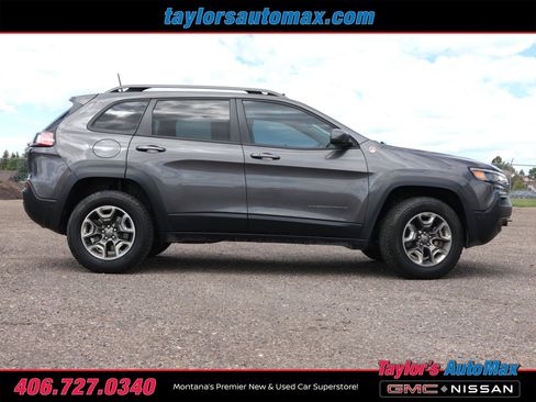 Used 2019 Jeep Cherokee Trailhawk AWD/4WD image 3