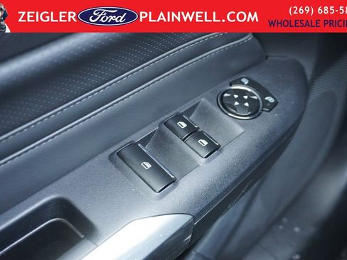 Used 2024 Ford Mustang Premium image 23