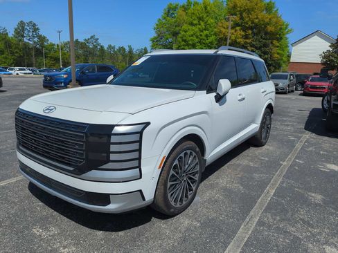 Used 2026 Hyundai Palisade Calligraphy image 4