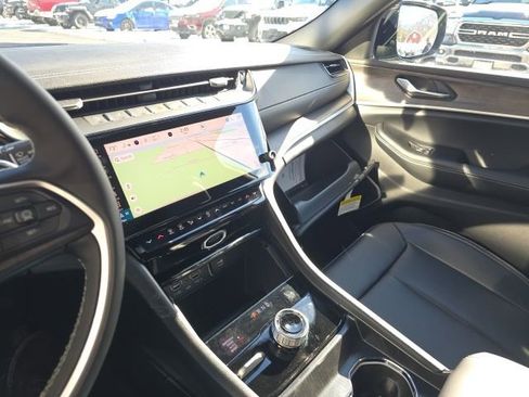 New 2026 Jeep Grand Cherokee Limited image 23