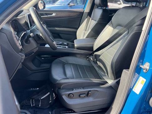 Certified 2025 Volkswagen Atlas SEL image 20