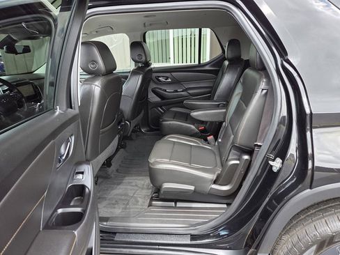 Used 2020 Chevrolet Traverse RS AWD/4WD image 19