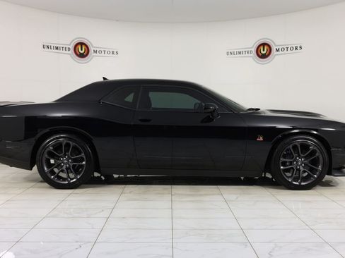 Used 2021 Dodge Challenger R/T Scat Pack RWD image 2