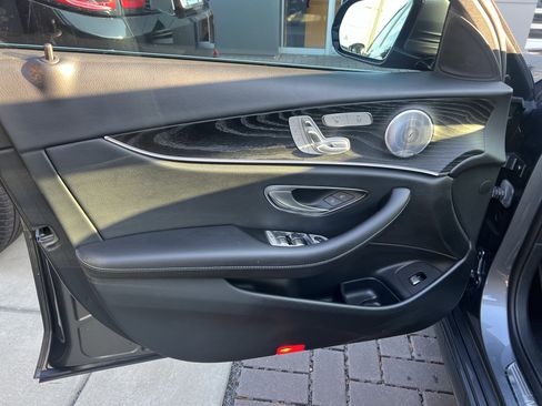 Used 2020 Mercedes-Benz E 350 Sedan image 12