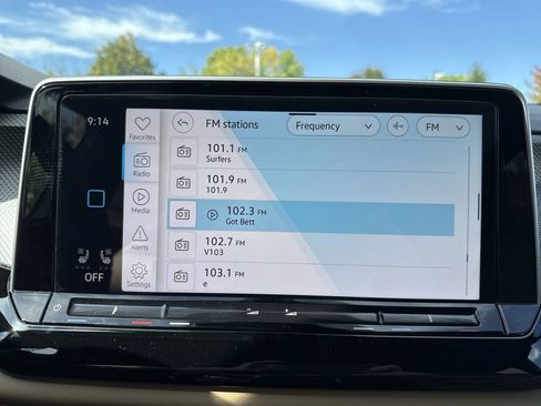 New 2026 Volkswagen Atlas Cross Sport SEL image 18