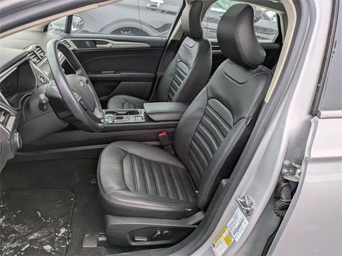 Certified 2019 Ford Fusion SE image 7