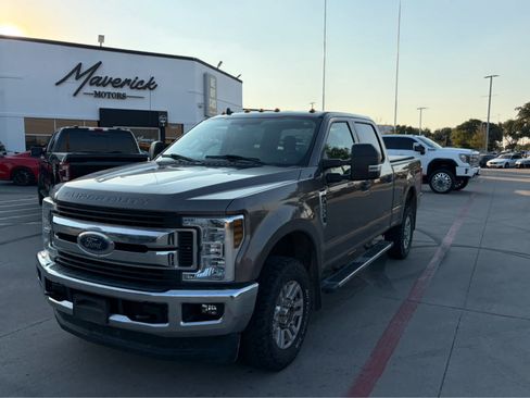 Used 2019 Ford F250 XLT w/ XLT Value Package AWD/4WD image 1