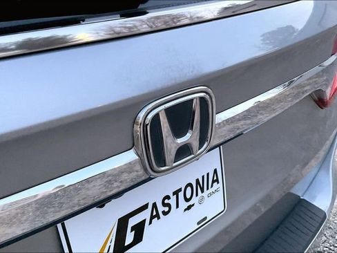 Used 2018 Honda Odyssey EX-L image 24