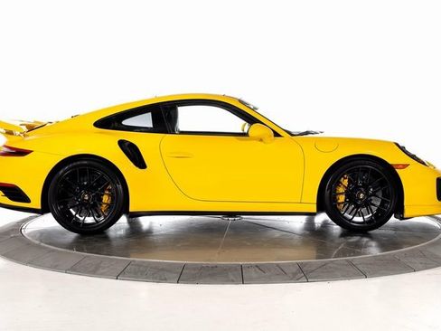 Used 2017 Porsche 911 Turbo S image 7
