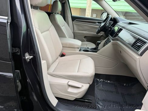 Used 2018 Volkswagen Atlas SE image 41