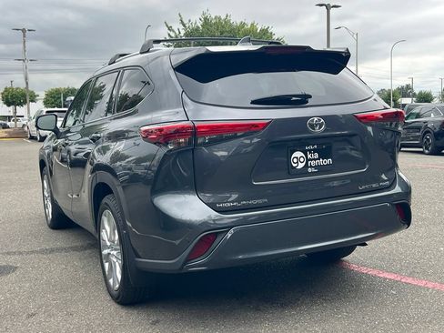 Used 2020 Toyota Highlander Limited AWD/4WD image 11