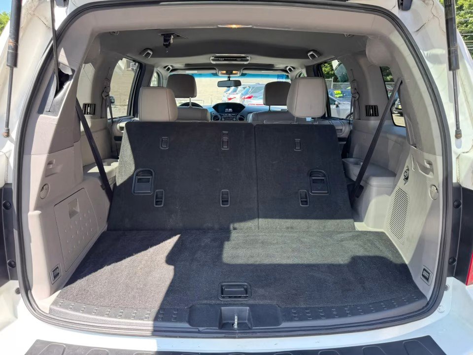 Used 2012 Honda Pilot Touring image 19