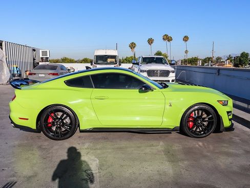Used 2020 Ford Mustang Shelby GT500 w/ Technology Package RWD image 13
