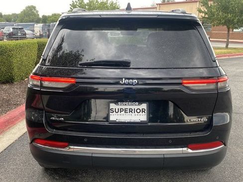 Used 2023 Jeep Grand Cherokee Limited AWD/4WD image 5