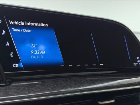 Used 2021 Cadillac Escalade ESV Premium Luxury AWD/4WD image 30